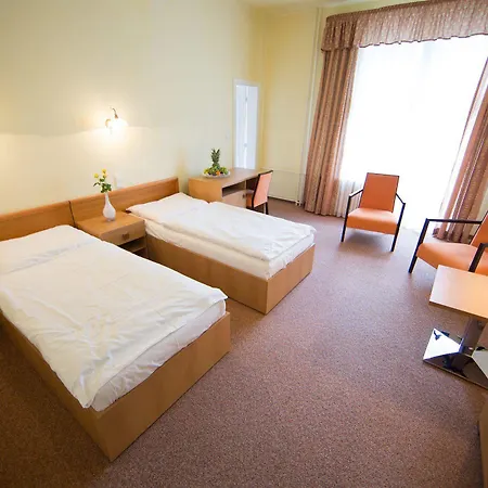 Lazenska Lecebna Manes Karlsbad
